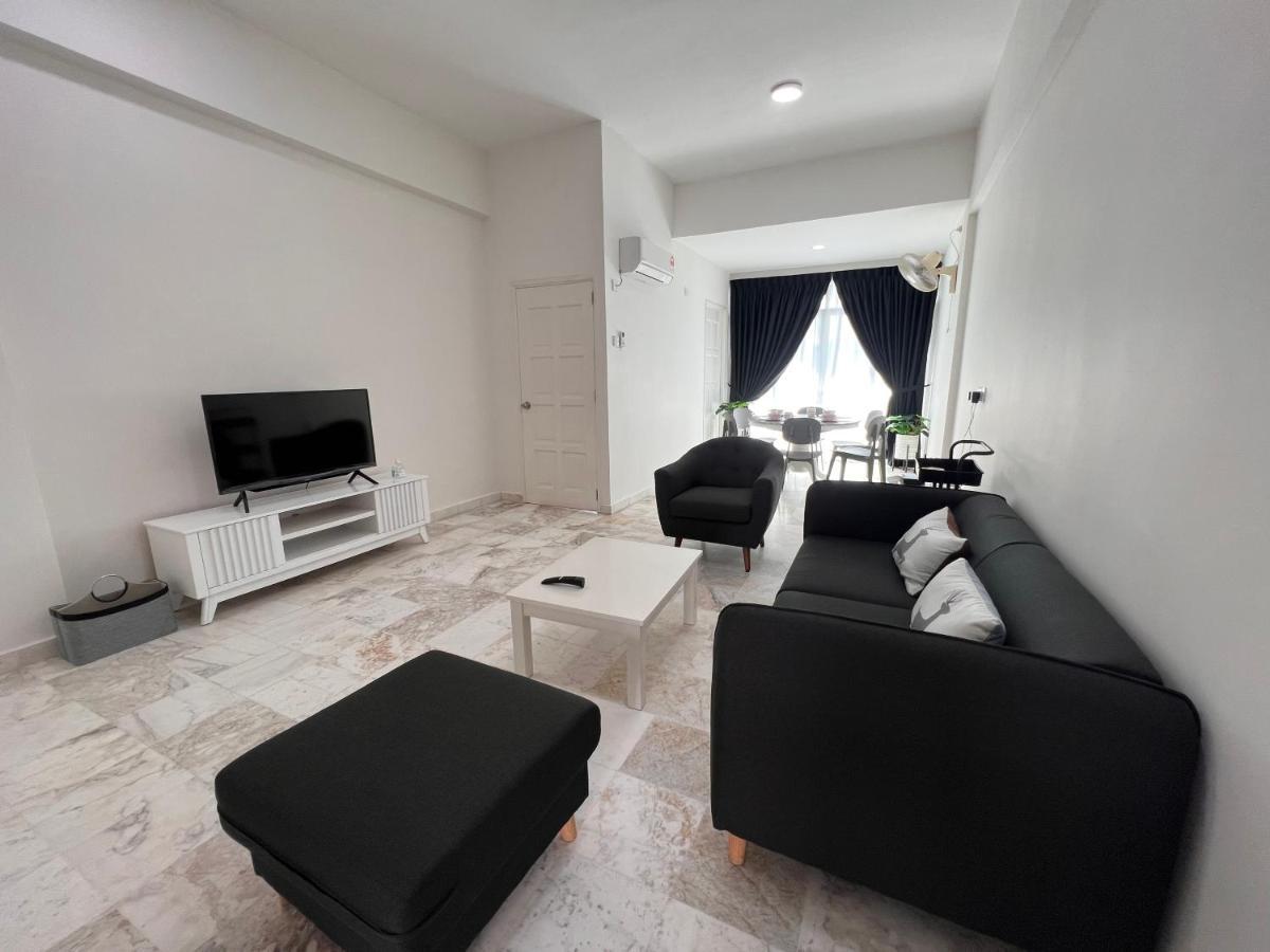 Lui Lui Comfy Condo In Great Location Kuah Exteriér fotografie